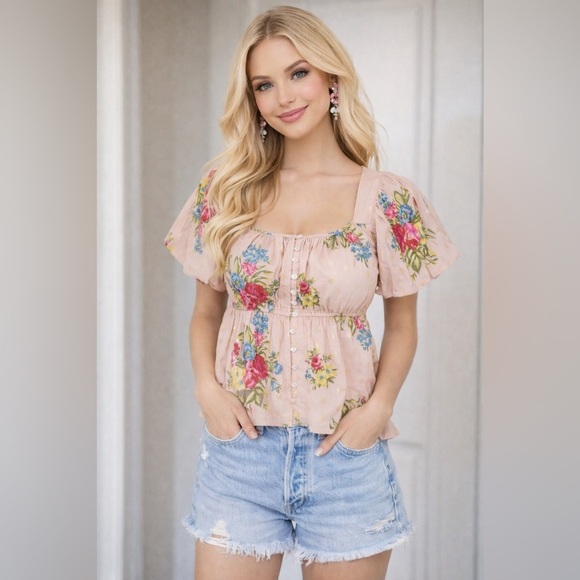 Love the Label Tops - B18 Anthropologie Love the Label Rosette Babydoll Blouse Size Small